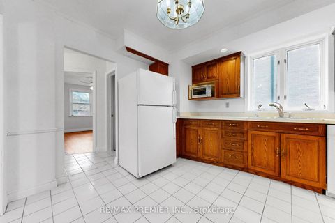 Photo 13 at 89 Burncrest Drive, Nortown, Toronto