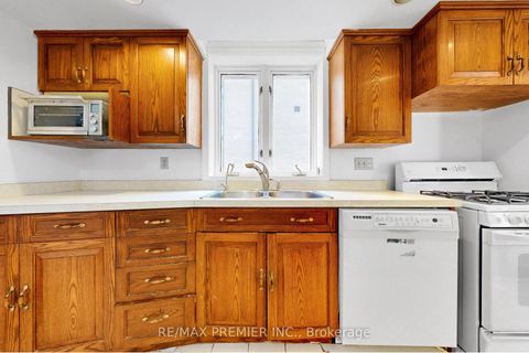 Photo 15 at 89 Burncrest Drive, Nortown, Toronto