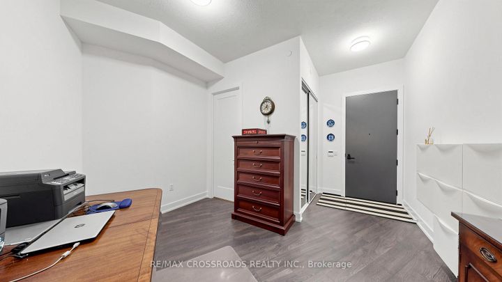 Photo 11 at 534 - 25 Adra Grado Way, Bayview Village, Toronto