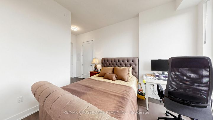 Photo 14 at 534 - 25 Adra Grado Way, Bayview Village, Toronto