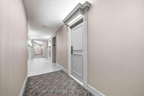 Photo 4 at 801 - 265 Ridley Boulevard, Nortown, Toronto