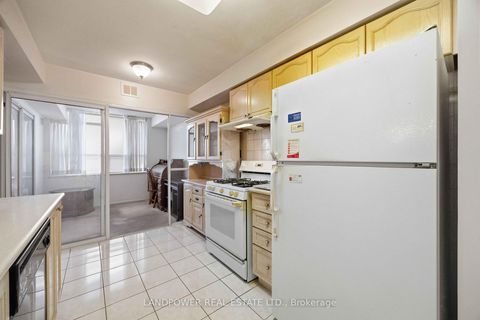 Photo 22 at 801 - 265 Ridley Boulevard, Nortown, Toronto