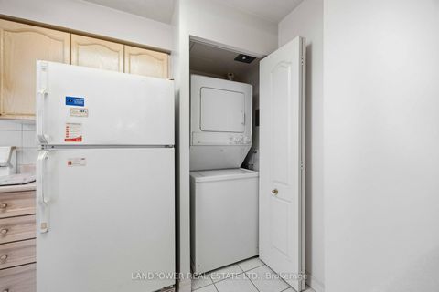 Photo 23 at 801 - 265 Ridley Boulevard, Nortown, Toronto