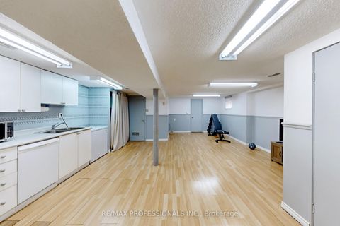 Photo 20 at 24 Braeburn Avenue, Humber Heights, Toronto