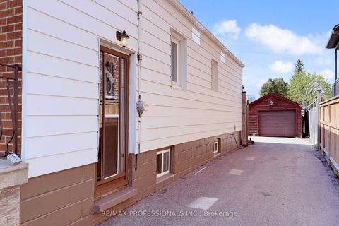 Photo 24 at 24 Braeburn Avenue, Humber Heights, Toronto
