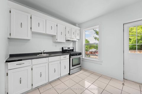 Photo 14 at 261 Ossington Avenue, Bellwoods, Toronto