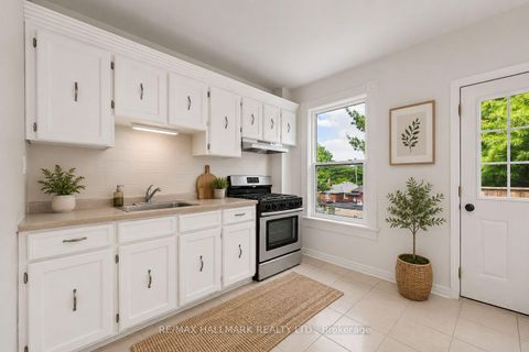 Photo 15 at 261 Ossington Avenue, Bellwoods, Toronto