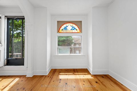 Photo 21 at 261 Ossington Avenue, Bellwoods, Toronto