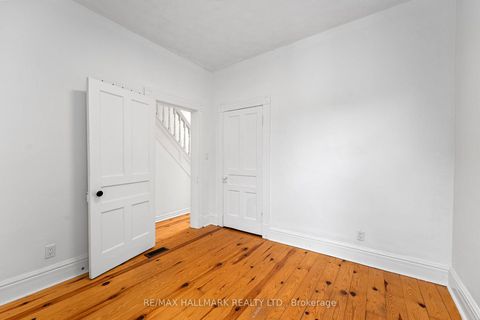 Photo 22 at 261 Ossington Avenue, Bellwoods, Toronto