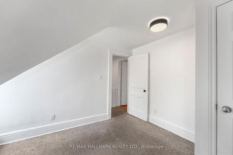 Photo 28 at 261 Ossington Avenue, Bellwoods, Toronto