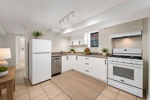 Photo 39 at 261 Ossington Avenue, Bellwoods, Toronto