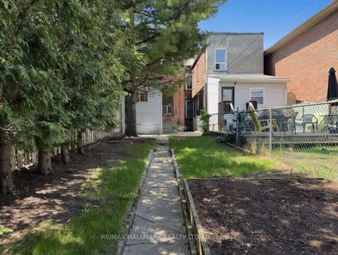 Photo 44 at 261 Ossington Avenue, Bellwoods, Toronto