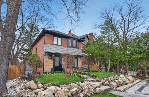 Photo 1 at 1 Wanless Crescent, Lawrence Park South, Toronto