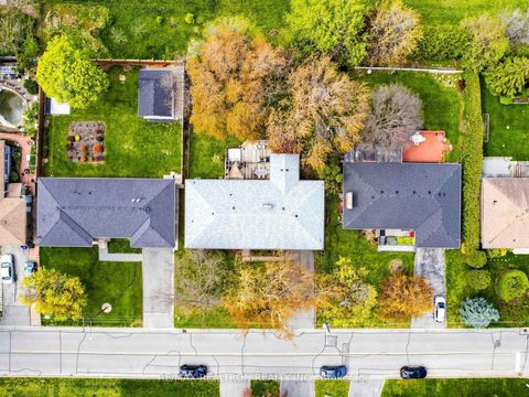 Photo 20 at 22 Longbridge Road, Uplands, Vaughan