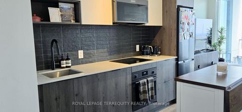 Photo 8 at 2213 - 5 Defries Street, Regent Park, Toronto