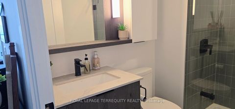 Photo 11 at 2213 - 5 Defries Street, Regent Park, Toronto
