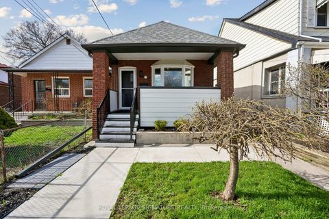 Photo 1 at 972 Cosburn Avenue, Lumsden, Toronto