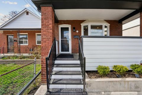 Photo 3 at 972 Cosburn Avenue, Lumsden, Toronto