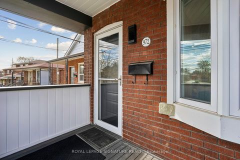 Photo 5 at 972 Cosburn Avenue, Lumsden, Toronto