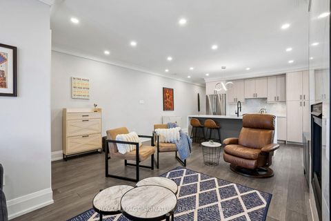 Photo 11 at 972 Cosburn Avenue, Lumsden, Toronto
