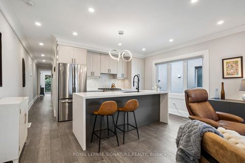 Photo 14 at 972 Cosburn Avenue, Lumsden, Toronto