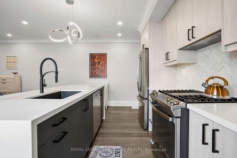 Photo 17 at 972 Cosburn Avenue, Lumsden, Toronto
