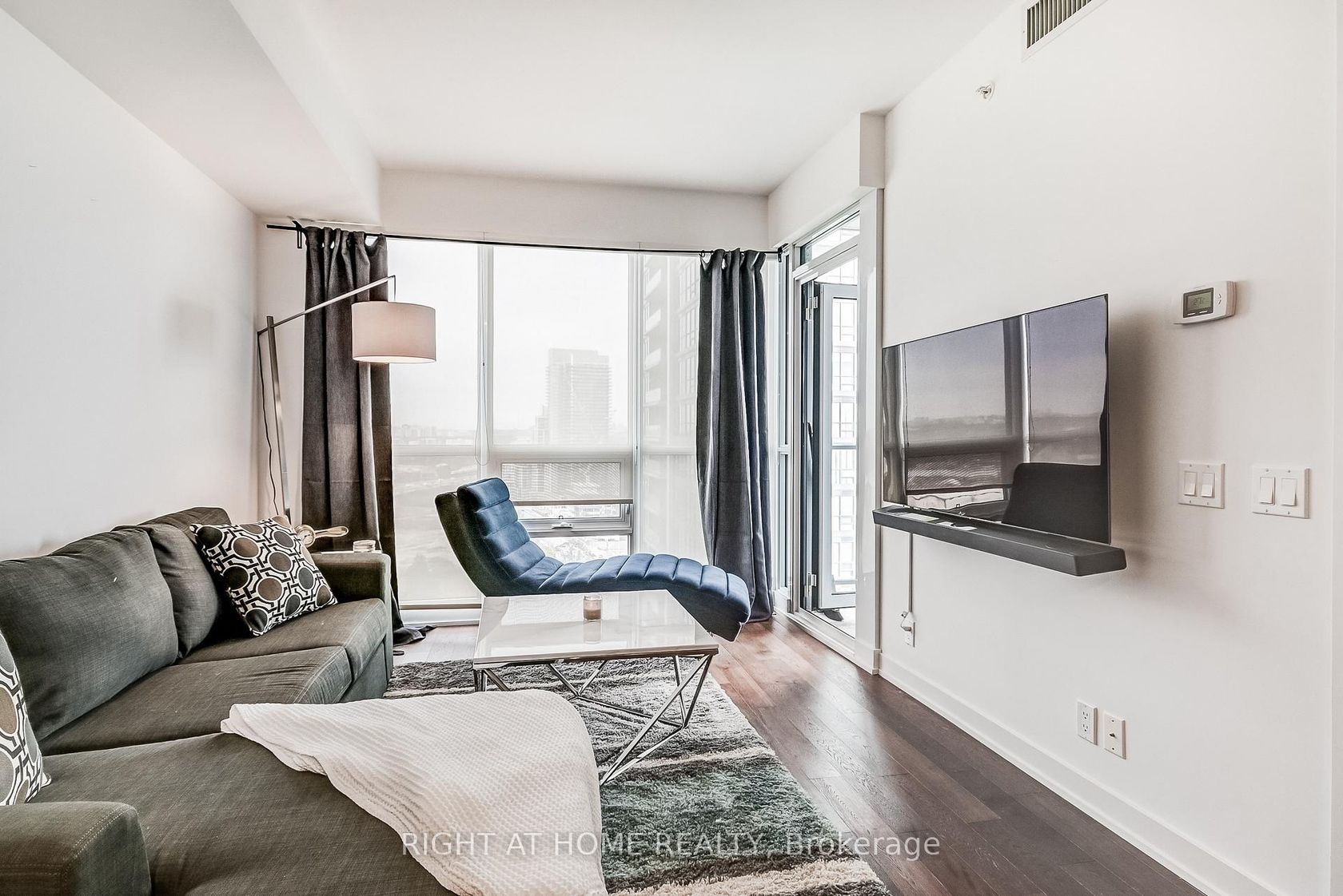 2710 - 2212 Lake Shore Boulevard W, Mimico, Toronto photo number 2