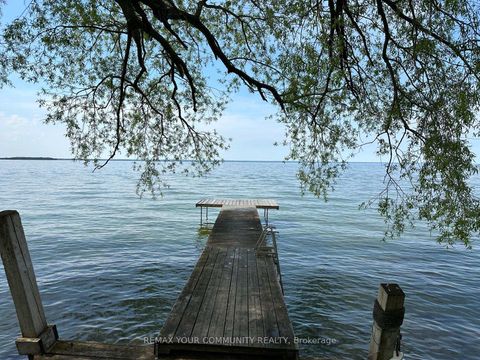 Photo 13 at 228 Lake Drive, Historic Lakeshore Communities, Georgina