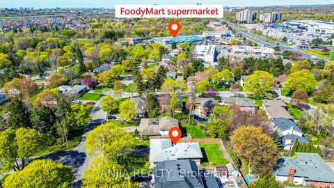 Photo 4 at 80 Southdale Drive, Bullock, Markham