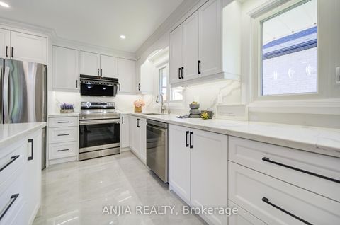 Photo 20 at 80 Southdale Drive, Bullock, Markham