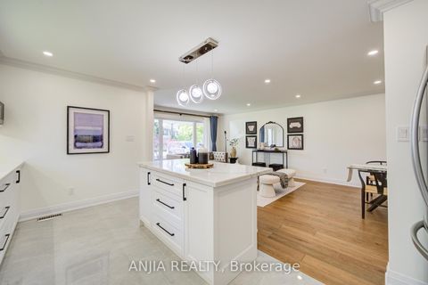 Photo 21 at 80 Southdale Drive, Bullock, Markham