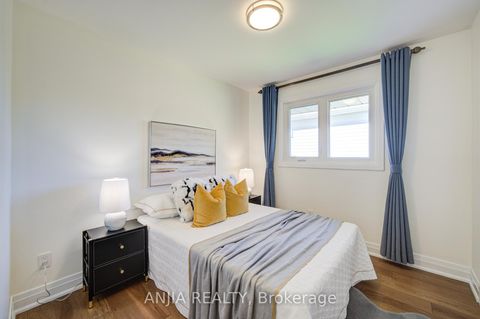 Photo 25 at 80 Southdale Drive, Bullock, Markham