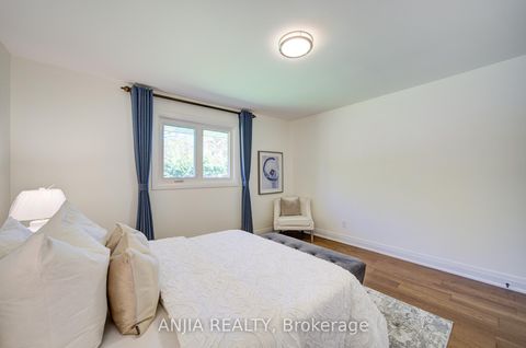 Photo 30 at 80 Southdale Drive, Bullock, Markham