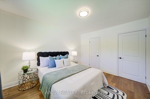 Photo 33 at 80 Southdale Drive, Bullock, Markham