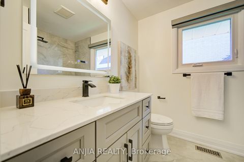 Photo 34 at 80 Southdale Drive, Bullock, Markham