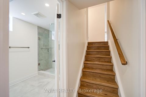 Photo 37 at 80 Southdale Drive, Bullock, Markham