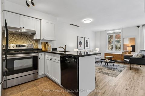 Photo 14 at 2010 - 12 Sudbury Street, Niagara, Toronto