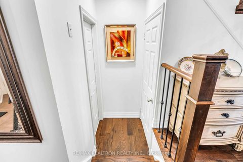 Photo 7 at 36 Edgemont Court, Westbrook, Richmond Hill