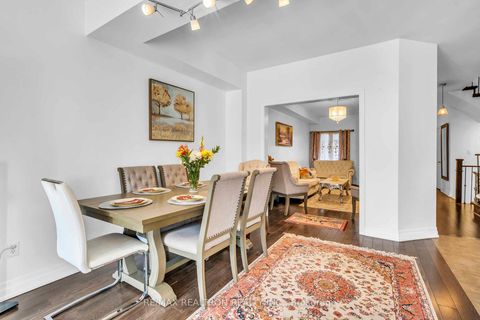 Photo 14 at 36 Edgemont Court, Westbrook, Richmond Hill