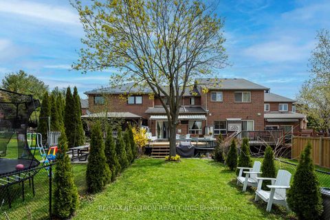 Photo 31 at 36 Edgemont Court, Westbrook, Richmond Hill