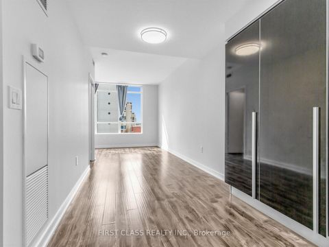 Photo 6 at 715 - 38 Dan Leckie Way, Waterfront Communities C1, Toronto