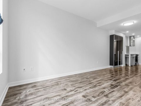 Photo 11 at 715 - 38 Dan Leckie Way, Waterfront Communities C1, Toronto