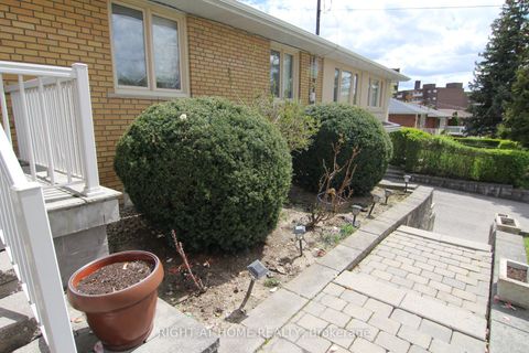Photo 14 at 2 Manresa Lane, Maple Leaf, Toronto