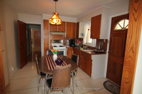 Photo 25 at 2 Manresa Lane, Maple Leaf, Toronto