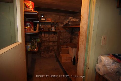 Photo 34 at 2 Manresa Lane, Maple Leaf, Toronto