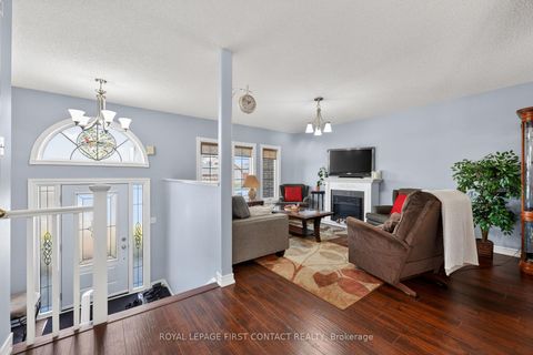 Photo 2 at 623 Glen Cedar Crescent, Alcona, Innisfil