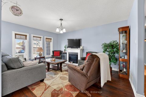 Photo 6 at 623 Glen Cedar Crescent, Alcona, Innisfil