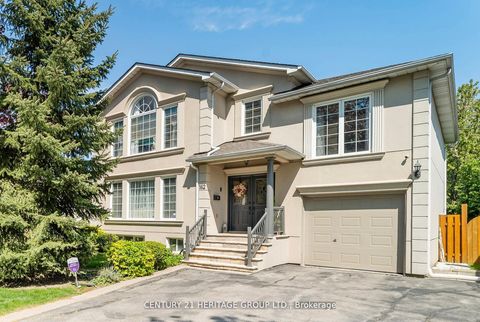 Photo 9 at 162 Goulding Avenue, Newtonbrook West, Toronto