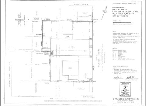 Photo 4 at 156 Sussex Mews, University, Toronto