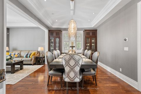 Photo 6 at 9 Cheshire Drive, Rosethorn, Toronto